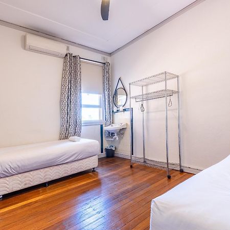 The Tamworth Hotel Ngoại thất bức ảnh