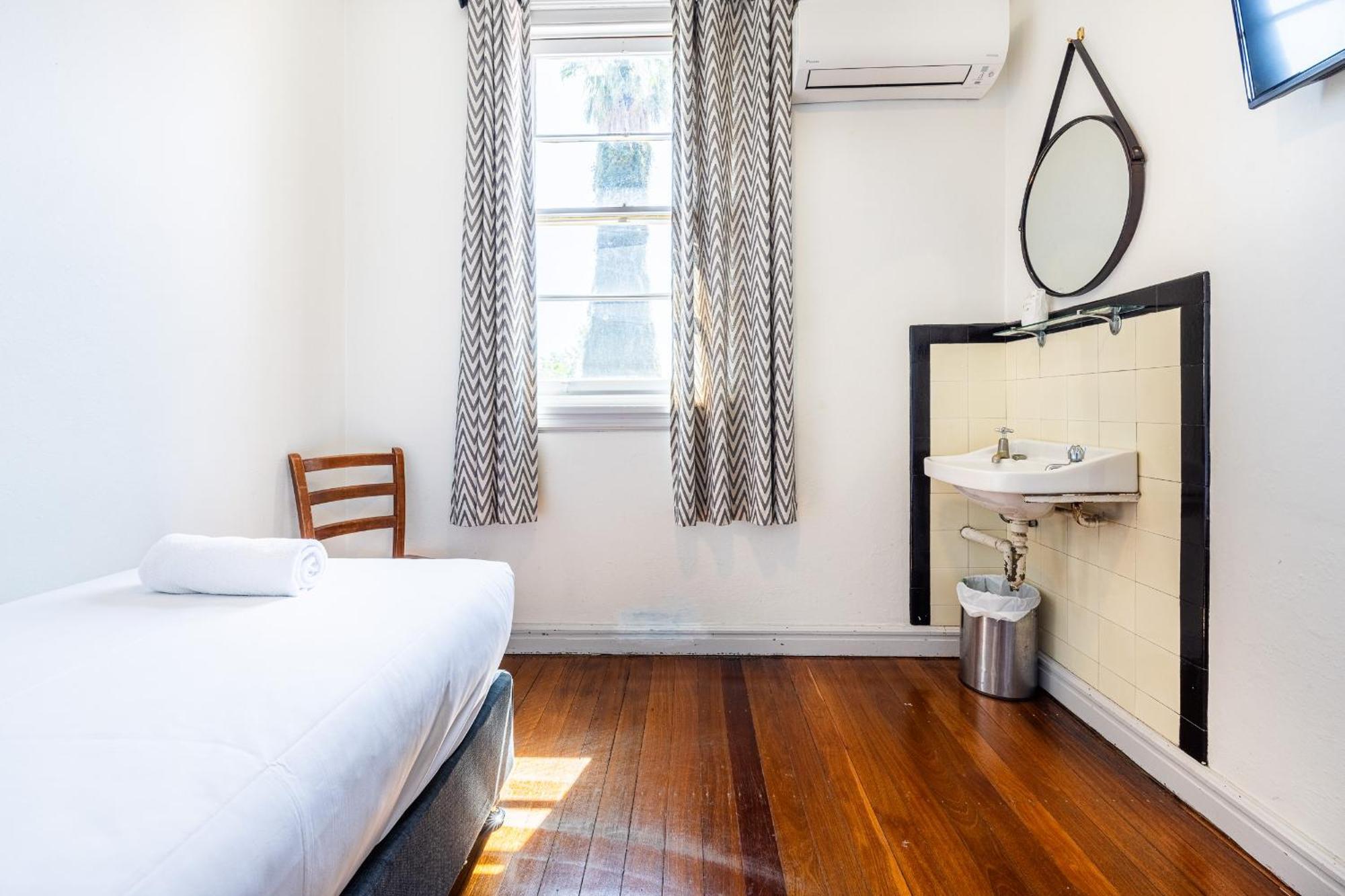 The Tamworth Hotel Ngoại thất bức ảnh